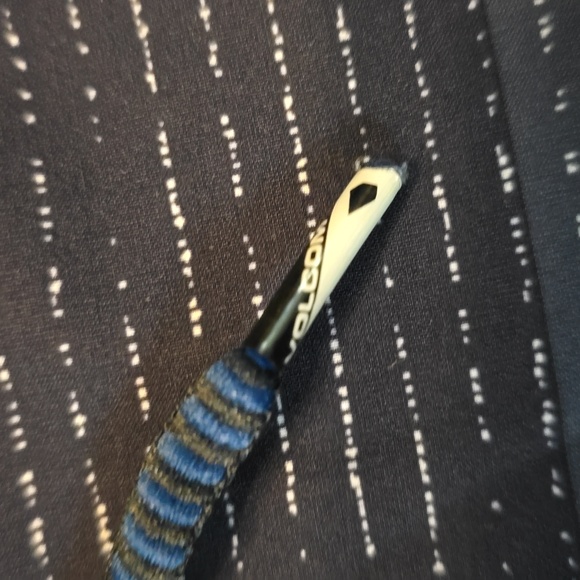 Volcom Board Shorts, Size 40 - Picture 4 of 6